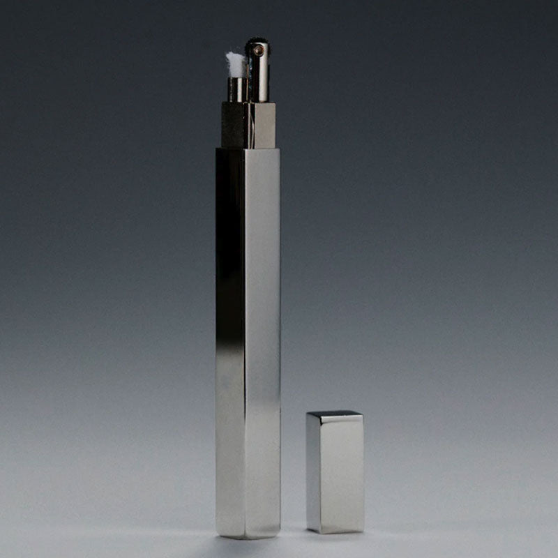 Queue Metal Black Lighter